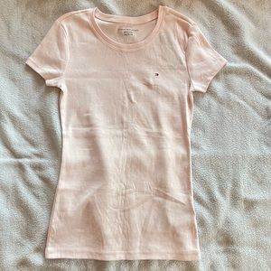 tommy hilfiger light pink tshirt